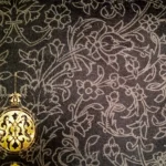 کتیبه محرم مخمل احب الله من احب حسینا