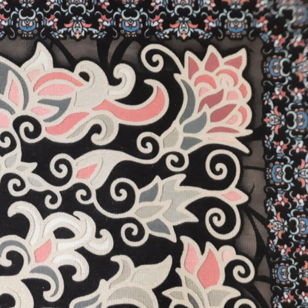 کتیبه پاناما با شعار السلام علی رقیه الشهیده متن طلایی