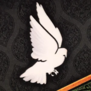 کتیبه مخمل با شعار اللهم صل علی علی بن موسی الرضا المرتضی عمودی تک عددی