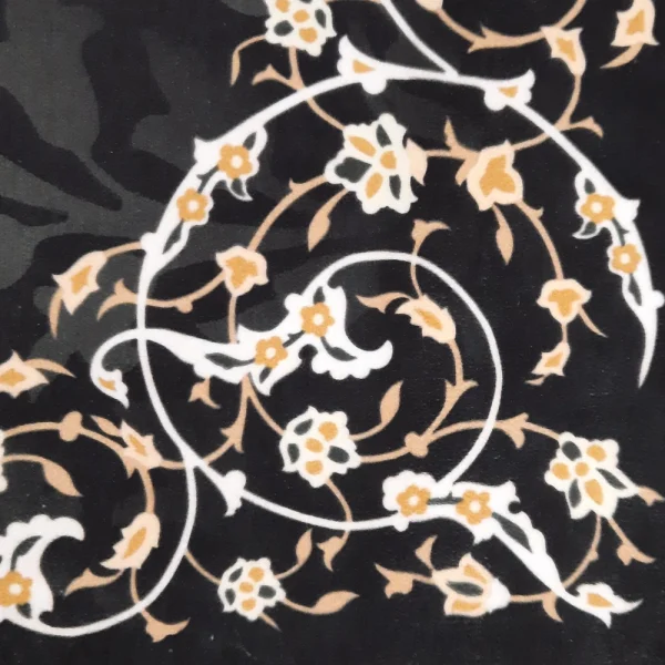 کتیبه مخمل محمد رسول الله السلام علیک یا حسن ابن علی المجتبی السلام علیک یا علی ابن موسی الرضا المرتضی زمینه سبز