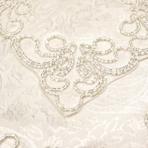 جانماز شکوه دوتیکه نگین دار سایزکوچک رنگ نسکافه ای 24*24 کد 0356