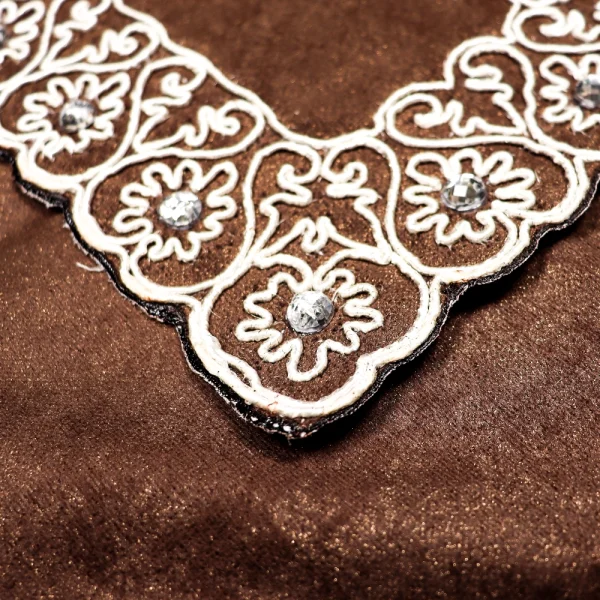 جانماز مخمل دوتیکه نگین دار سایز بزرگ رنگ قهوه ای 36*36 کد 0346