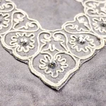 جانماز مخمل دوتیکه نگین دار سایز بزرگ رنگ طوسی 36*36 کد 0349