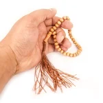 تسبیح گرد 33 عددی چوب زیتون سایز 8 کد 0386