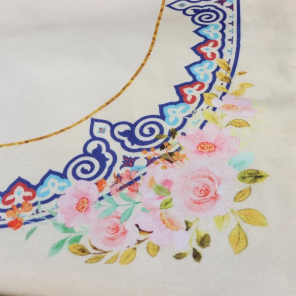 سجاده جانماز مخمل سه تیکه طرح گل کرم کد 0581 - Image 3